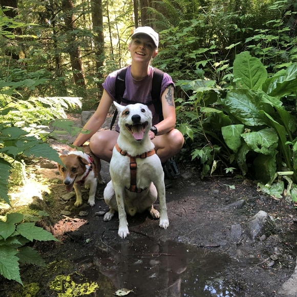 Meet your Posher, Alicia - Picture 4 of 5